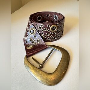 woman's Vintage Italian Leather Belt Nbel Made in Italy Brass Stud Buckle 44”